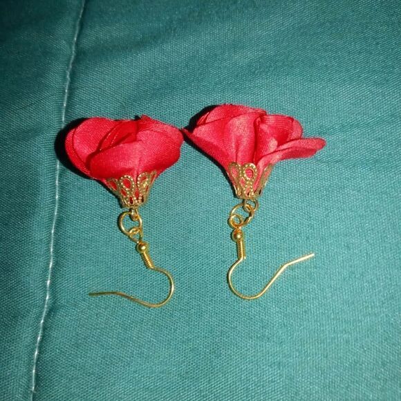 Valentines Earring bundle of 2 - Picture 3 of 6